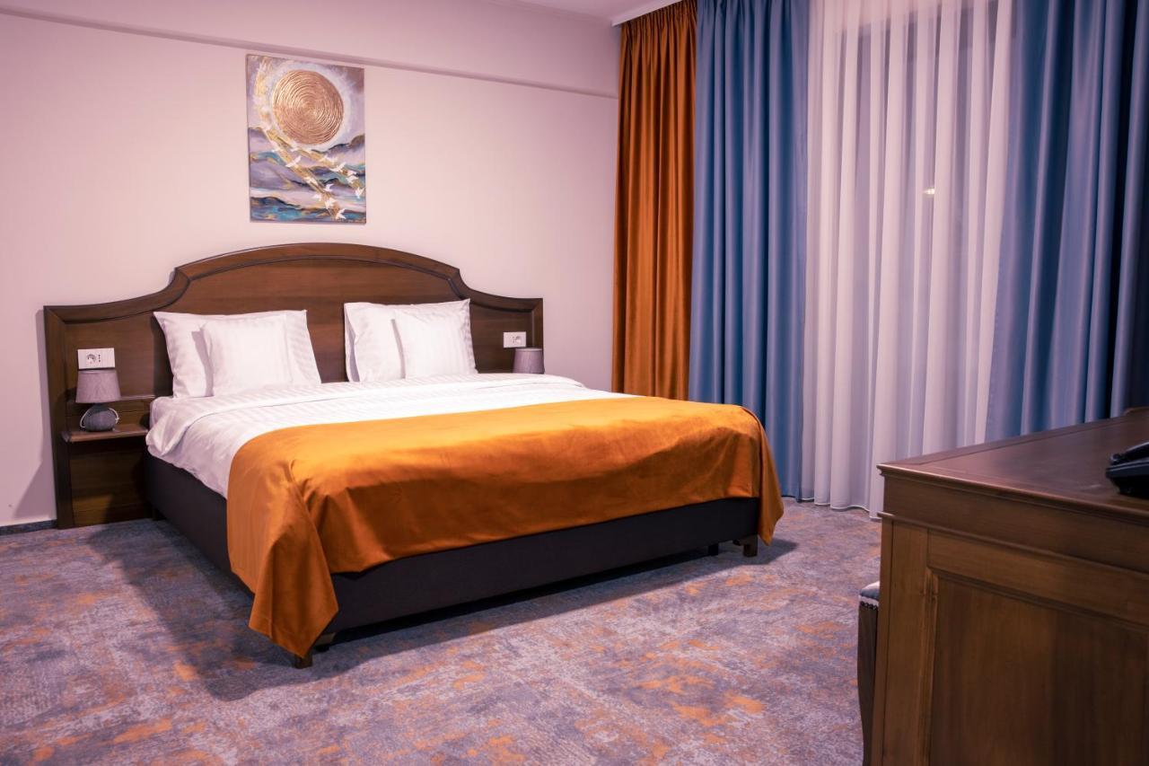 Hotel Aura Unirii ألبا يوليا المظهر الخارجي الصورة