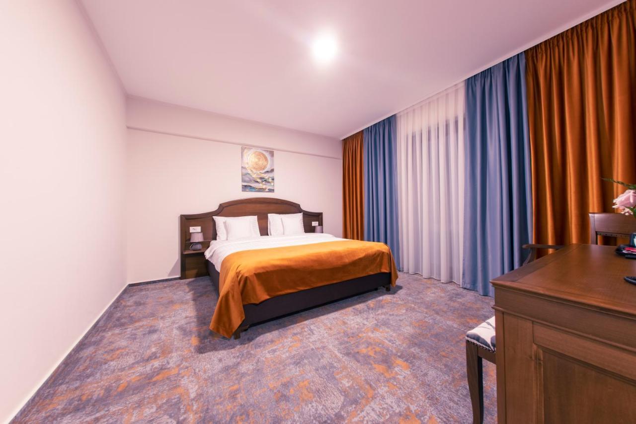 Hotel Aura Unirii ألبا يوليا المظهر الخارجي الصورة