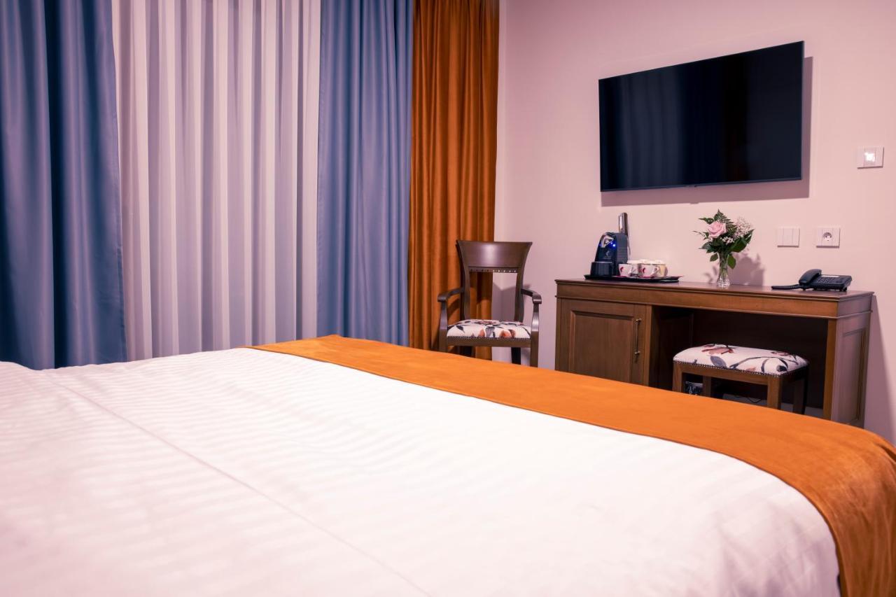 Hotel Aura Unirii ألبا يوليا المظهر الخارجي الصورة